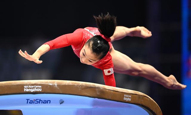 东京奥运女子体操再添一冠，日本运动员夺得金牌